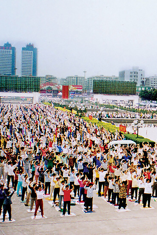 Why Does the CCP Persecute Falun Gong?
