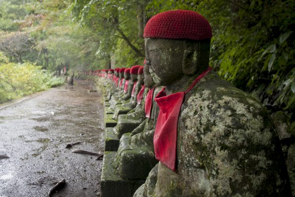 Jizo Buddha statues lined up along the Kanman-ga-fuchi Abyss gorge in Nikko. (Annie Wu/Epoch Times)